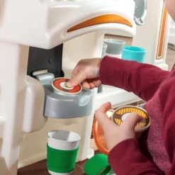 Step2 Fun With Friends Kitchen -Outdoor Toys-Step2 GUEST 6099ab1a 06f0 430c a54c 8ed571a7f9fc